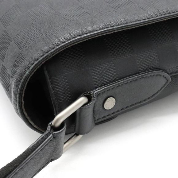 Louis Vuitton District PM Shoulder Bag Damier Infini Onyx Black - Picture 8 of 8